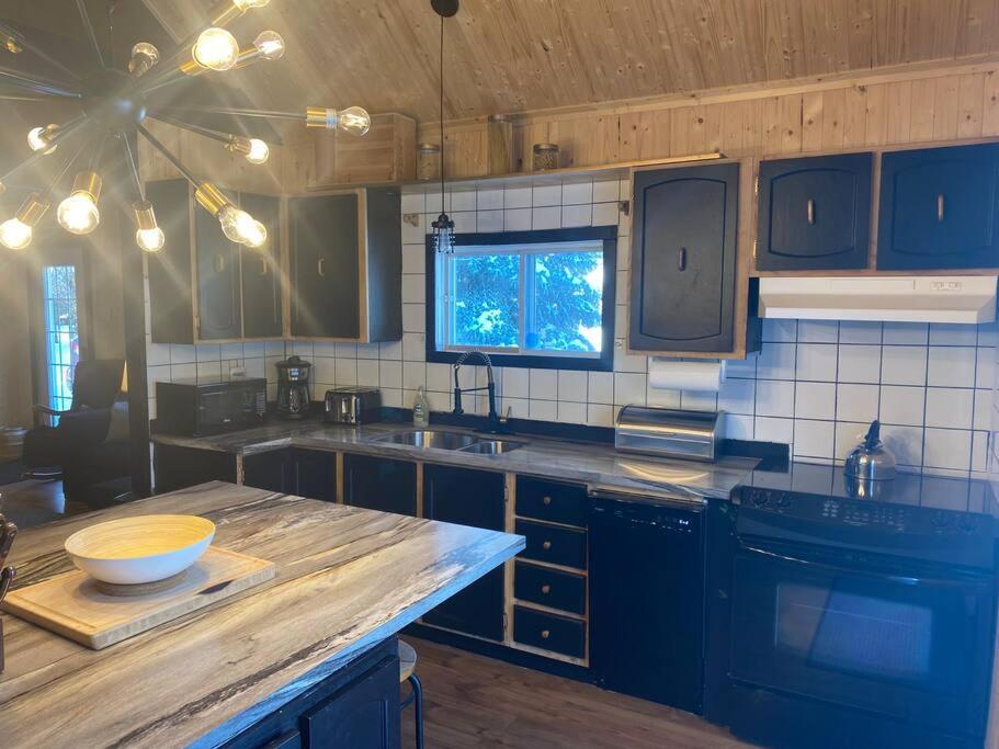 Le Jazz- Chalet Rustique/Chic Avec Spa Notre-Dame-Des-Bois Exteriér fotografie