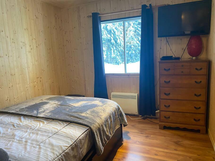 Le Jazz- Chalet Rustique/Chic Avec Spa Notre-Dame-Des-Bois Exteriér fotografie